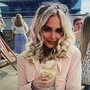 Meet your Posher, Selena